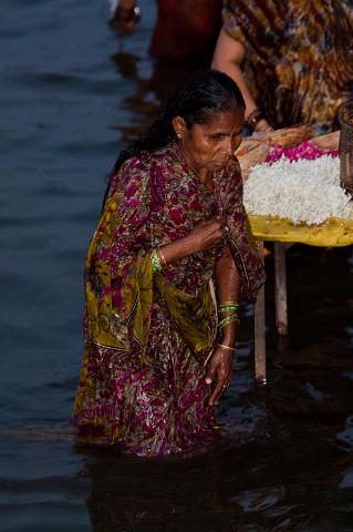 055 Varanasi.jpg